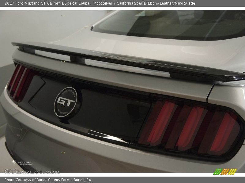 Ingot Silver / California Special Ebony Leather/Miko Suede 2017 Ford Mustang GT California Speical Coupe