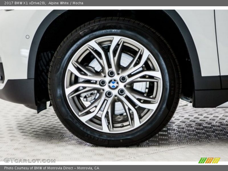 Alpine White / Mocha 2017 BMW X1 xDrive28i