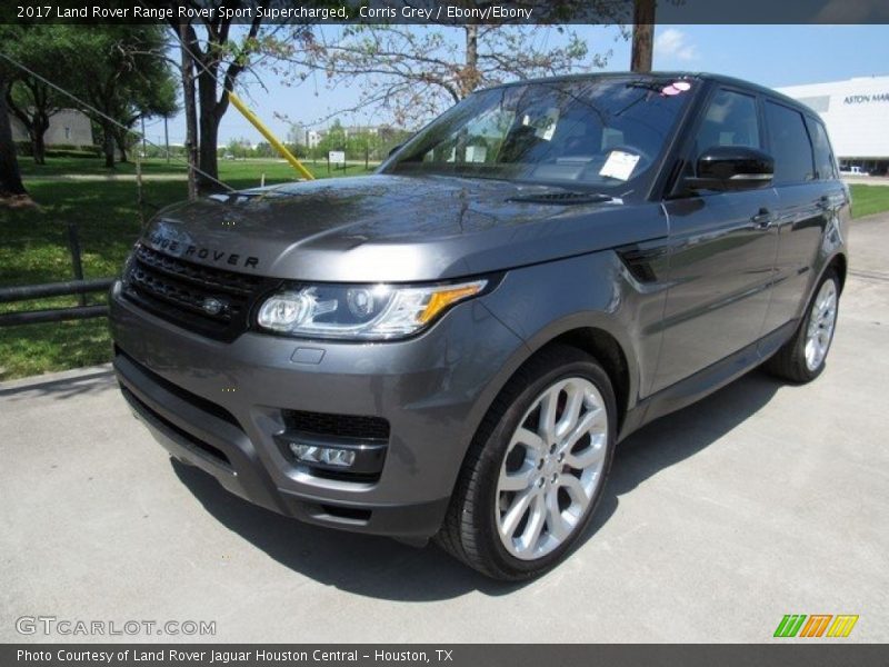 Front 3/4 View of 2017 Range Rover Sport Supercharged
