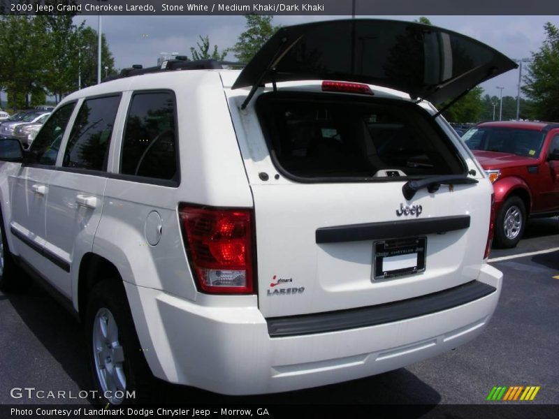 Stone White / Medium Khaki/Dark Khaki 2009 Jeep Grand Cherokee Laredo