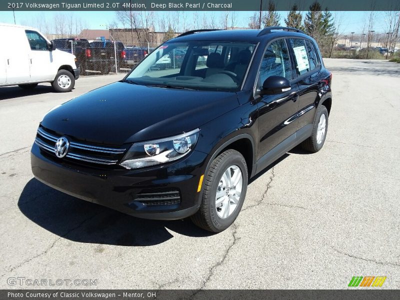 Deep Black Pearl / Charcoal 2017 Volkswagen Tiguan Limited 2.0T 4Motion