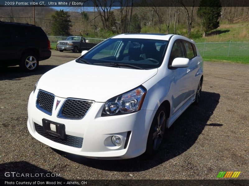 Ultra White / Ebony 2009 Pontiac Vibe GT