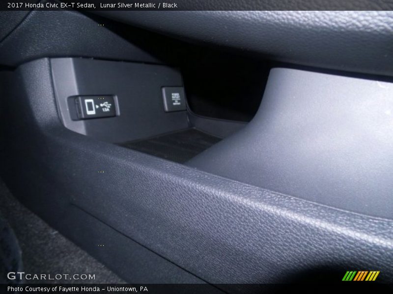 Lunar Silver Metallic / Black 2017 Honda Civic EX-T Sedan