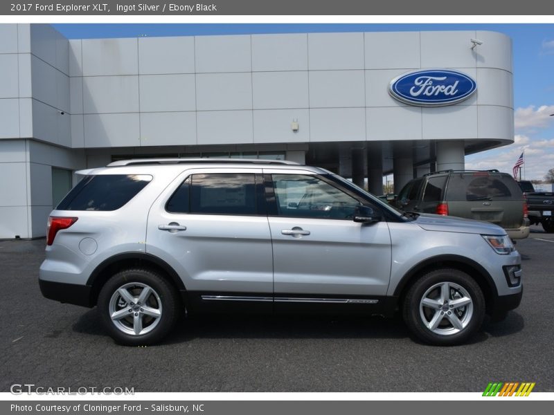 Ingot Silver / Ebony Black 2017 Ford Explorer XLT