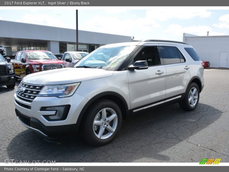 Ingot Silver / Ebony Black 2017 Ford Explorer XLT