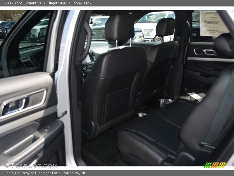 Ingot Silver / Ebony Black 2017 Ford Explorer XLT