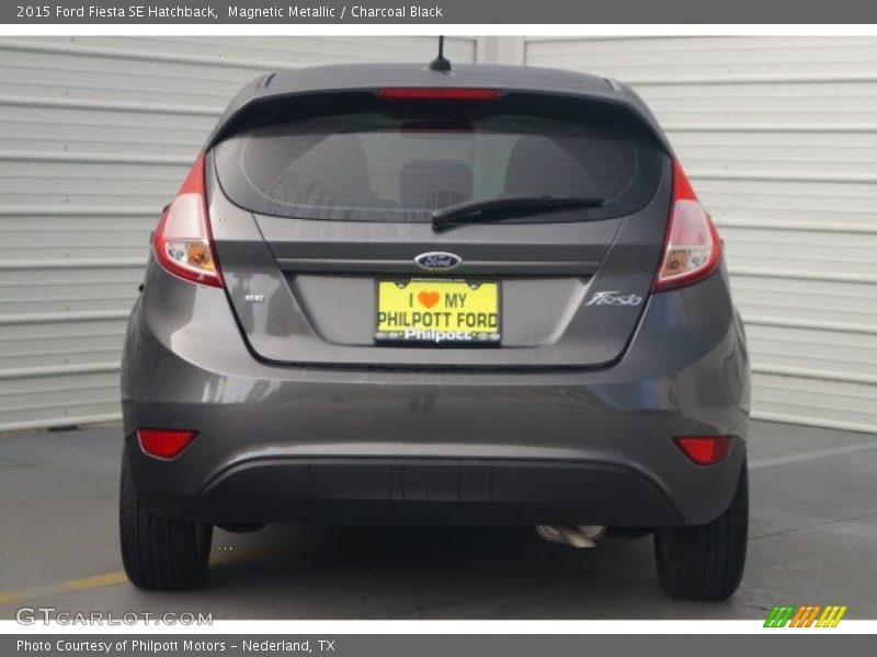 Magnetic Metallic / Charcoal Black 2015 Ford Fiesta SE Hatchback