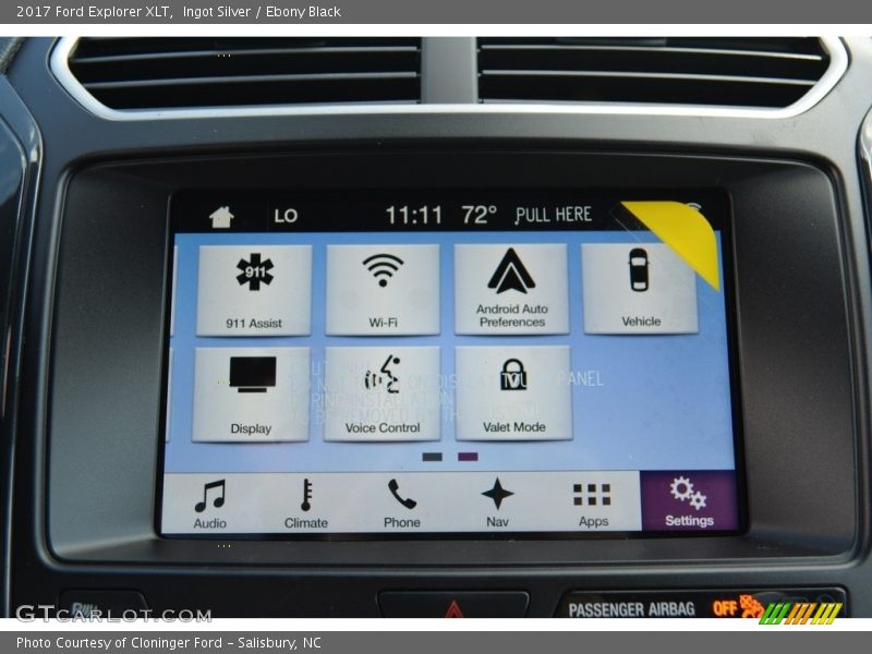 Ingot Silver / Ebony Black 2017 Ford Explorer XLT