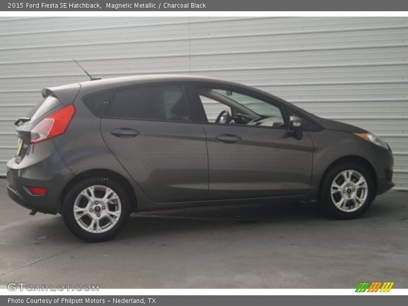 Magnetic Metallic / Charcoal Black 2015 Ford Fiesta SE Hatchback