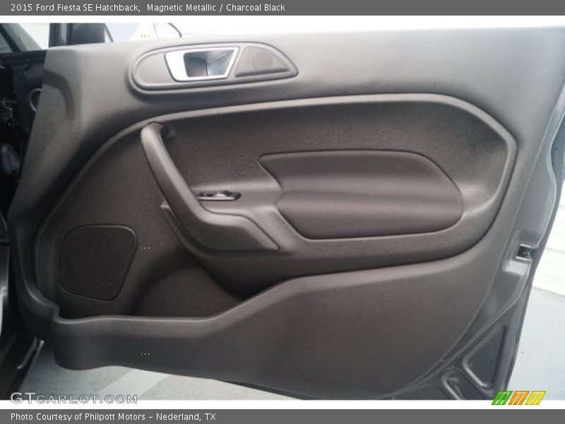 Magnetic Metallic / Charcoal Black 2015 Ford Fiesta SE Hatchback