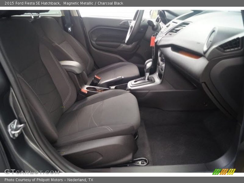 Magnetic Metallic / Charcoal Black 2015 Ford Fiesta SE Hatchback