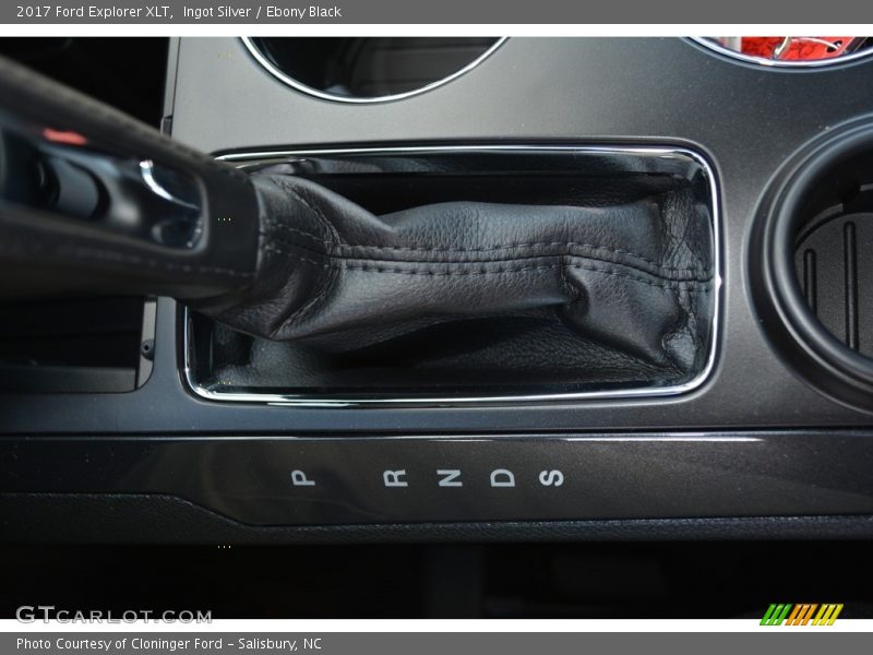 Ingot Silver / Ebony Black 2017 Ford Explorer XLT