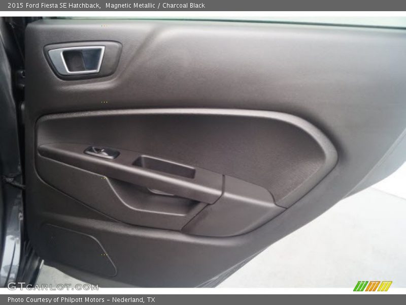 Magnetic Metallic / Charcoal Black 2015 Ford Fiesta SE Hatchback