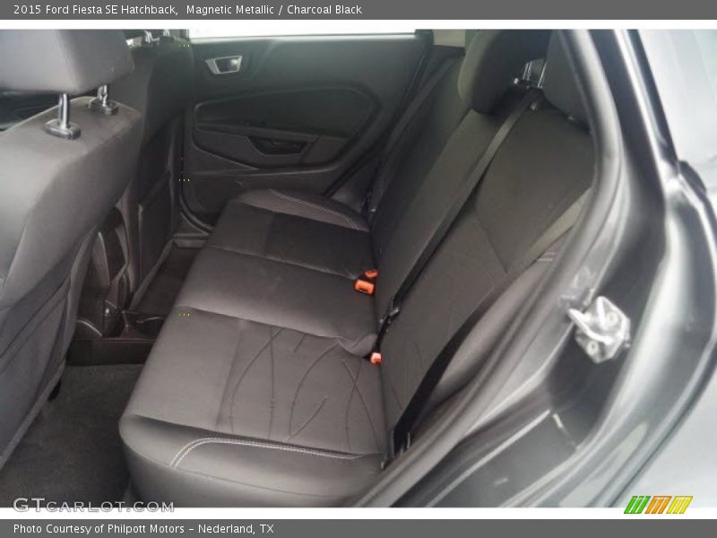 Magnetic Metallic / Charcoal Black 2015 Ford Fiesta SE Hatchback