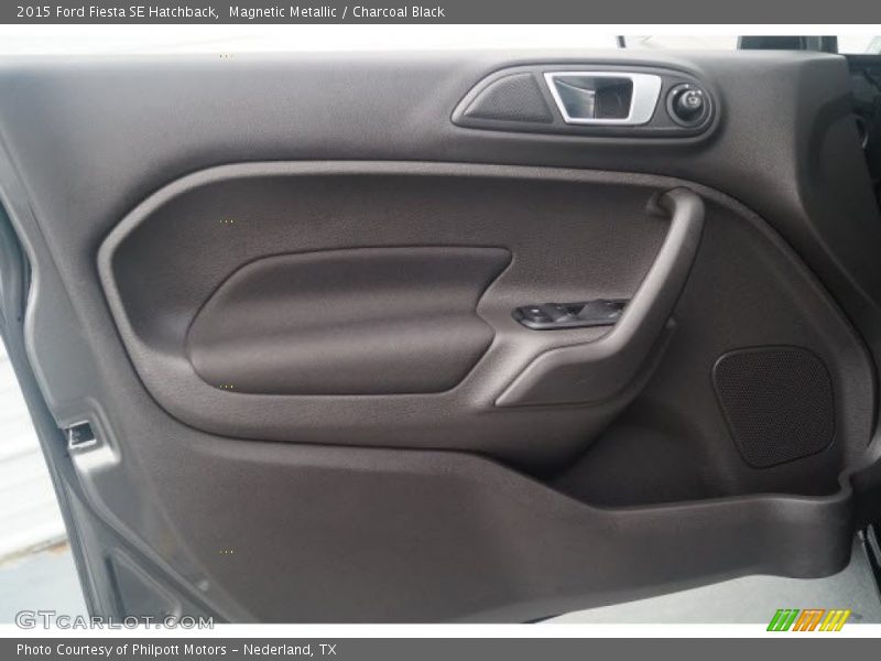 Magnetic Metallic / Charcoal Black 2015 Ford Fiesta SE Hatchback