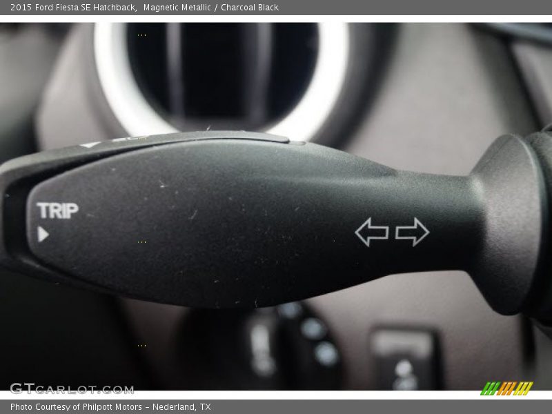 Magnetic Metallic / Charcoal Black 2015 Ford Fiesta SE Hatchback