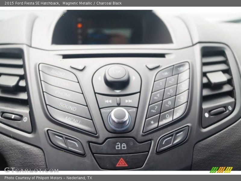 Magnetic Metallic / Charcoal Black 2015 Ford Fiesta SE Hatchback