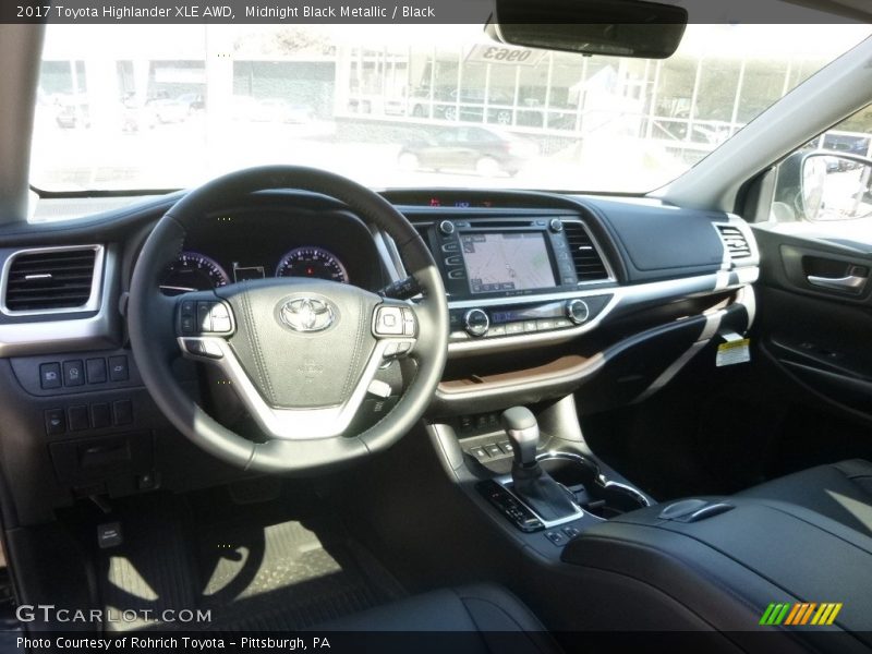 Midnight Black Metallic / Black 2017 Toyota Highlander XLE AWD