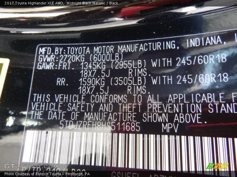 Midnight Black Metallic / Black 2017 Toyota Highlander XLE AWD