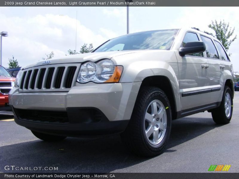 Light Graystone Pearl / Medium Khaki/Dark Khaki 2009 Jeep Grand Cherokee Laredo
