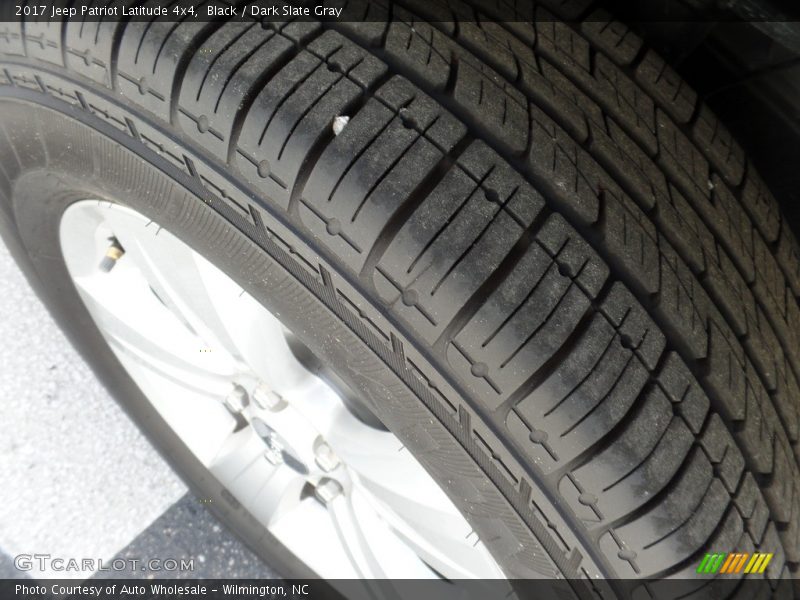 Black / Dark Slate Gray 2017 Jeep Patriot Latitude 4x4