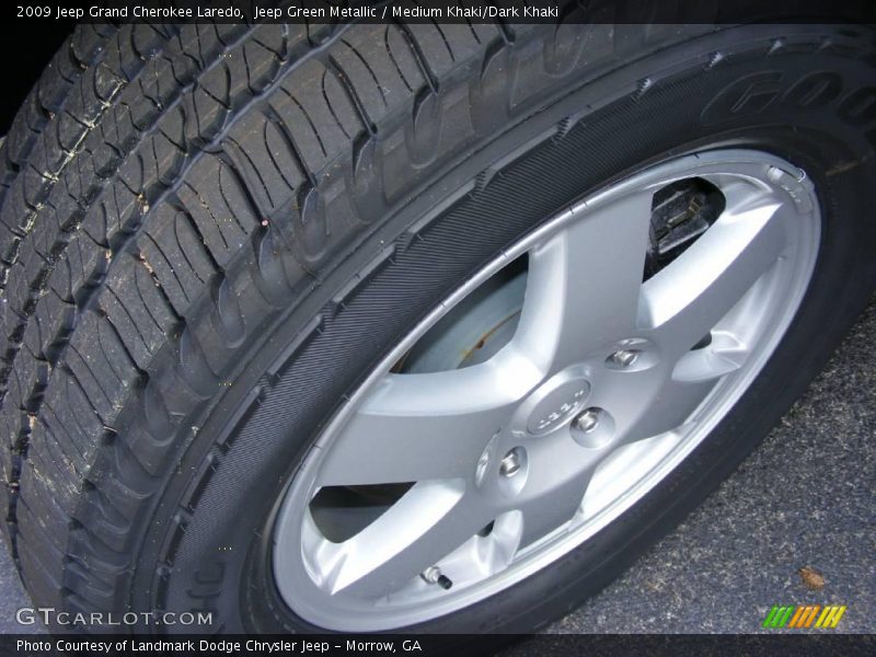 Jeep Green Metallic / Medium Khaki/Dark Khaki 2009 Jeep Grand Cherokee Laredo