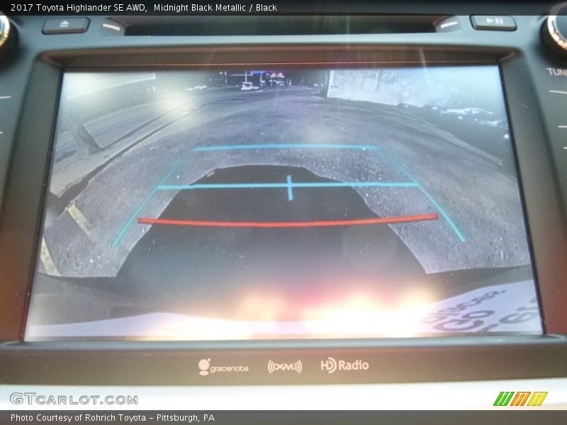 Midnight Black Metallic / Black 2017 Toyota Highlander SE AWD
