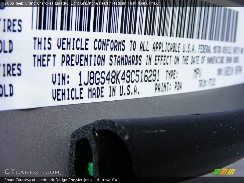 Light Graystone Pearl / Medium Khaki/Dark Khaki 2009 Jeep Grand Cherokee Laredo