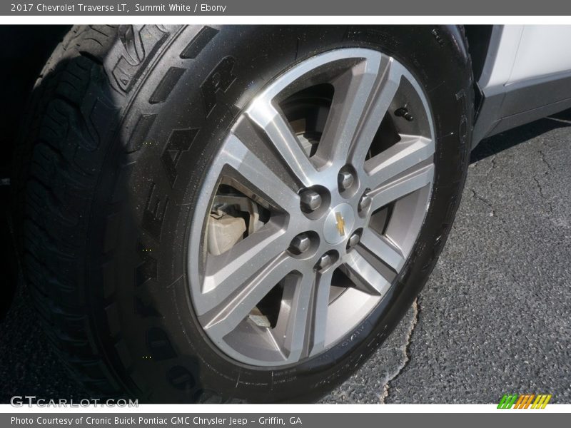 Summit White / Ebony 2017 Chevrolet Traverse LT