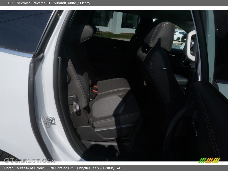 Summit White / Ebony 2017 Chevrolet Traverse LT