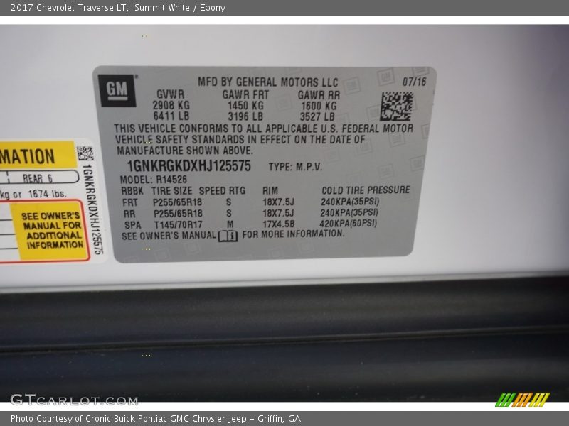 Summit White / Ebony 2017 Chevrolet Traverse LT