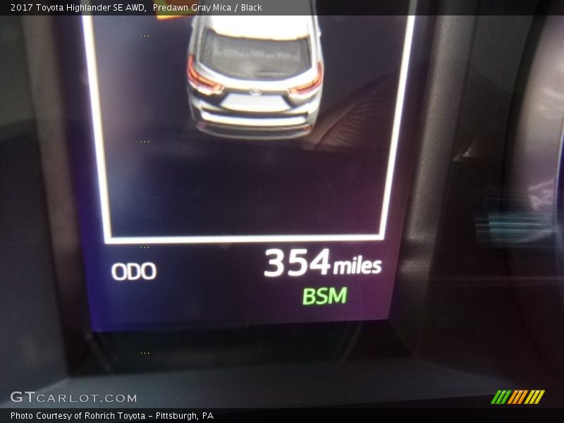 Predawn Gray Mica / Black 2017 Toyota Highlander SE AWD