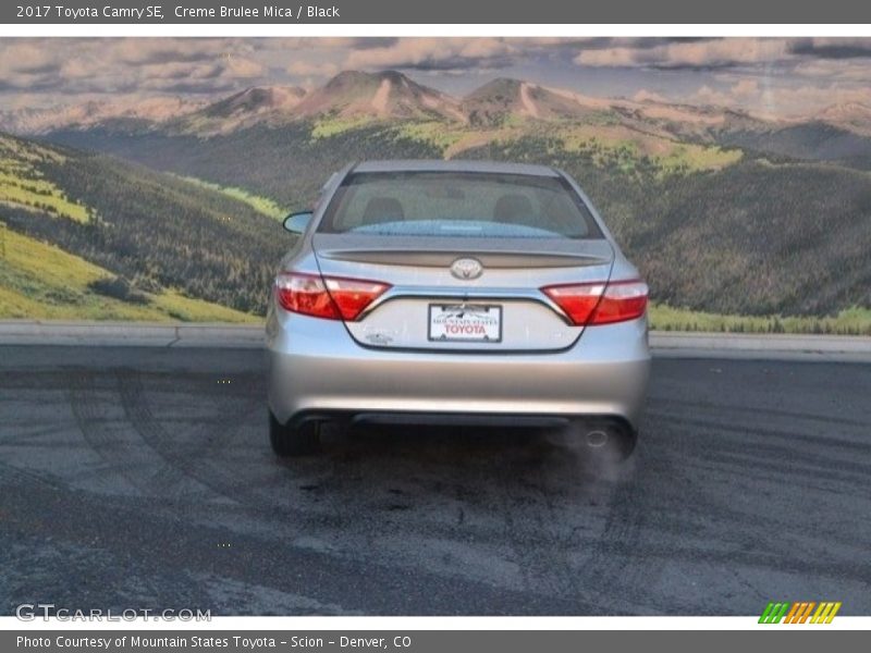Creme Brulee Mica / Black 2017 Toyota Camry SE