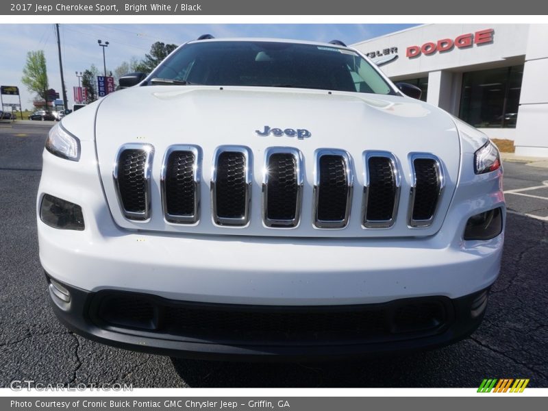 Bright White / Black 2017 Jeep Cherokee Sport