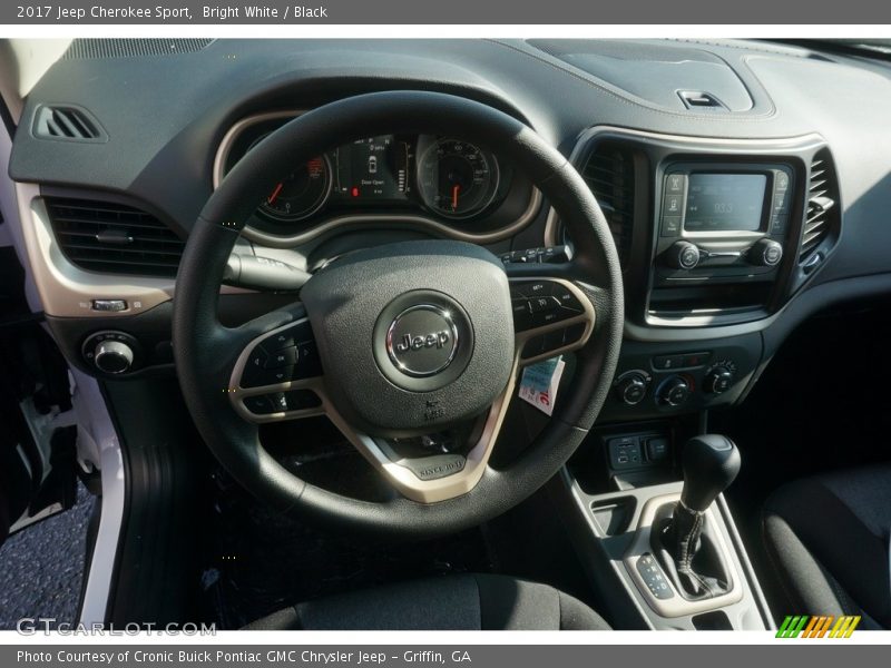 Bright White / Black 2017 Jeep Cherokee Sport