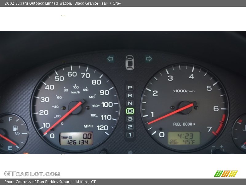 Black Granite Pearl / Gray 2002 Subaru Outback Limited Wagon