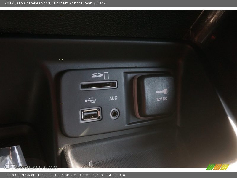 Light Brownstone Pearl / Black 2017 Jeep Cherokee Sport