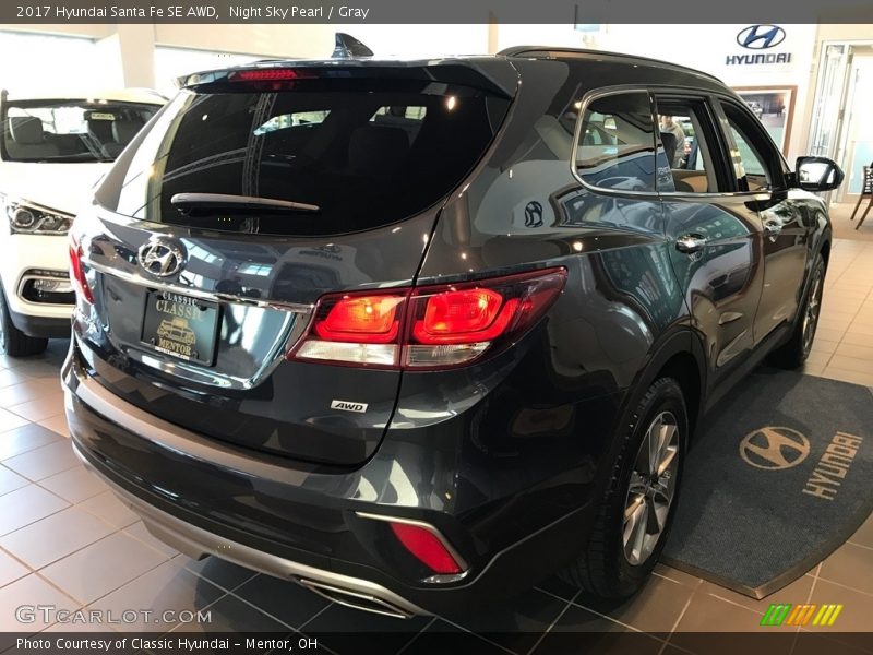 Night Sky Pearl / Gray 2017 Hyundai Santa Fe SE AWD