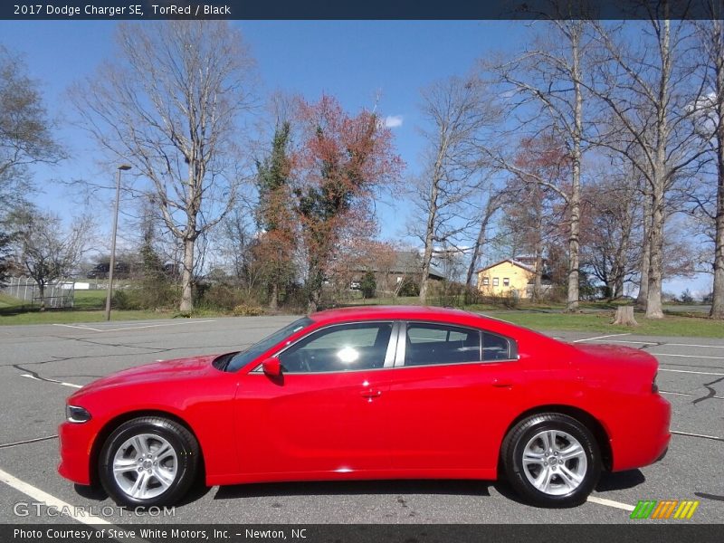 TorRed / Black 2017 Dodge Charger SE
