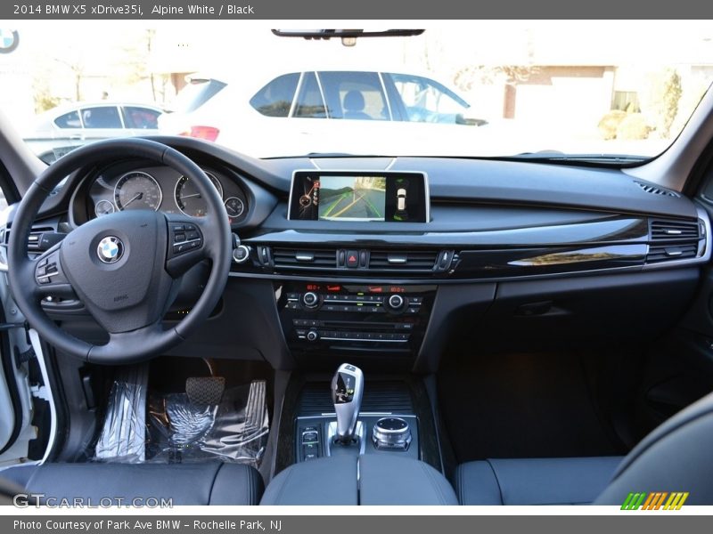 Alpine White / Black 2014 BMW X5 xDrive35i