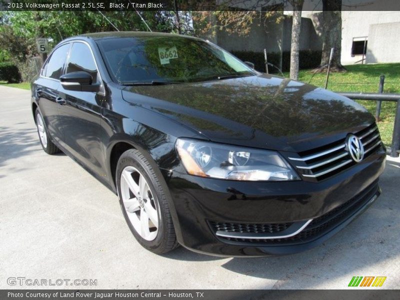 Black / Titan Black 2013 Volkswagen Passat 2.5L SE