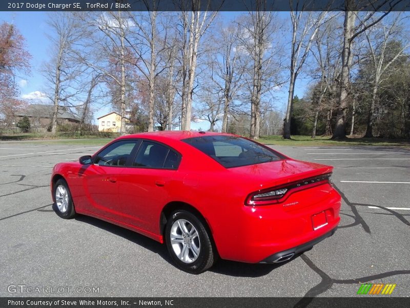 TorRed / Black 2017 Dodge Charger SE