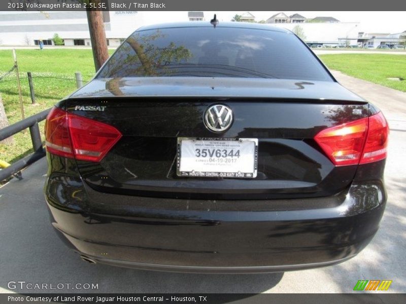 Black / Titan Black 2013 Volkswagen Passat 2.5L SE