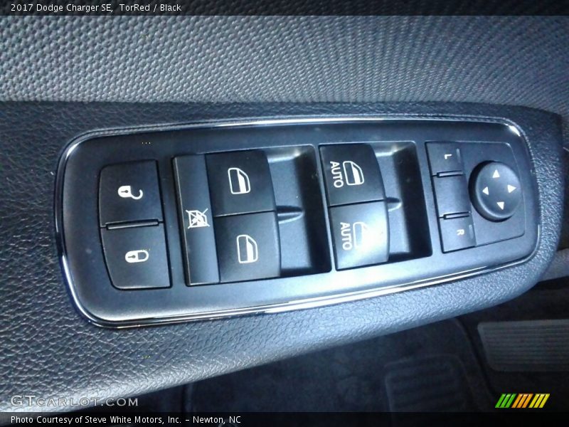 TorRed / Black 2017 Dodge Charger SE