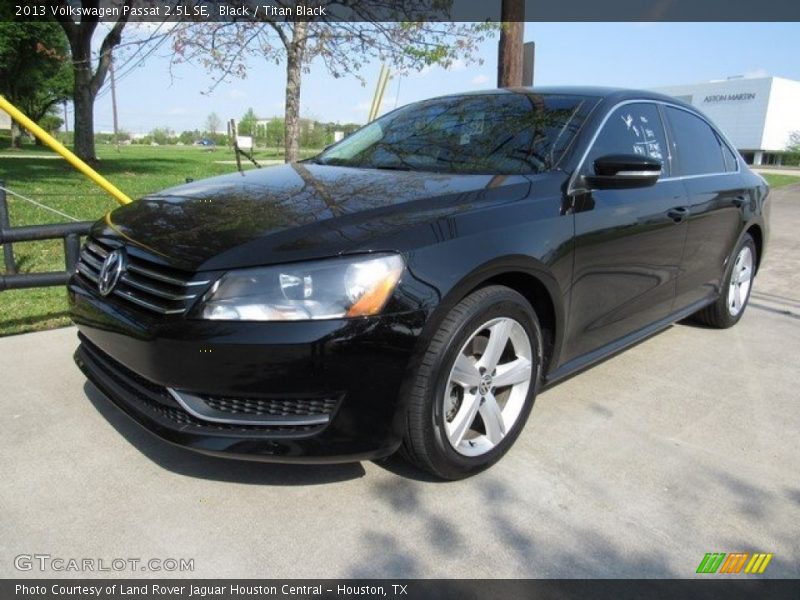 Black / Titan Black 2013 Volkswagen Passat 2.5L SE