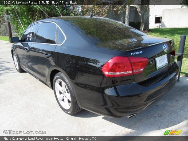 Black / Titan Black 2013 Volkswagen Passat 2.5L SE