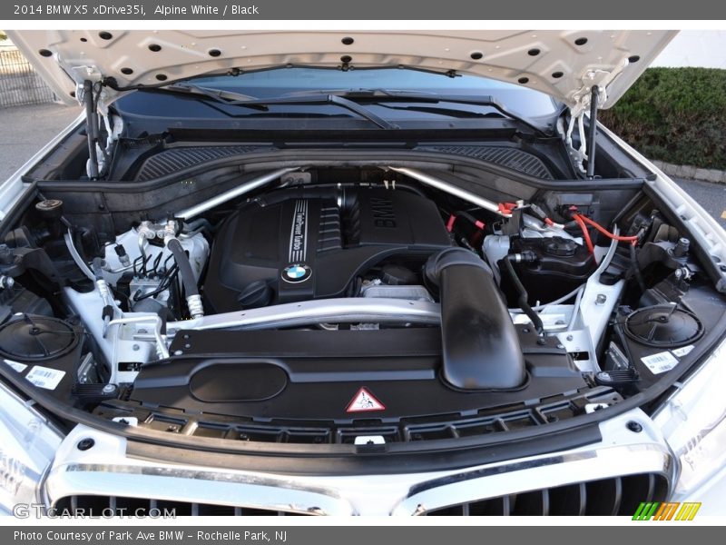 Alpine White / Black 2014 BMW X5 xDrive35i
