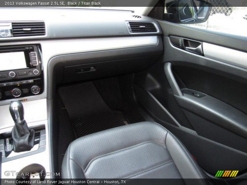 Black / Titan Black 2013 Volkswagen Passat 2.5L SE
