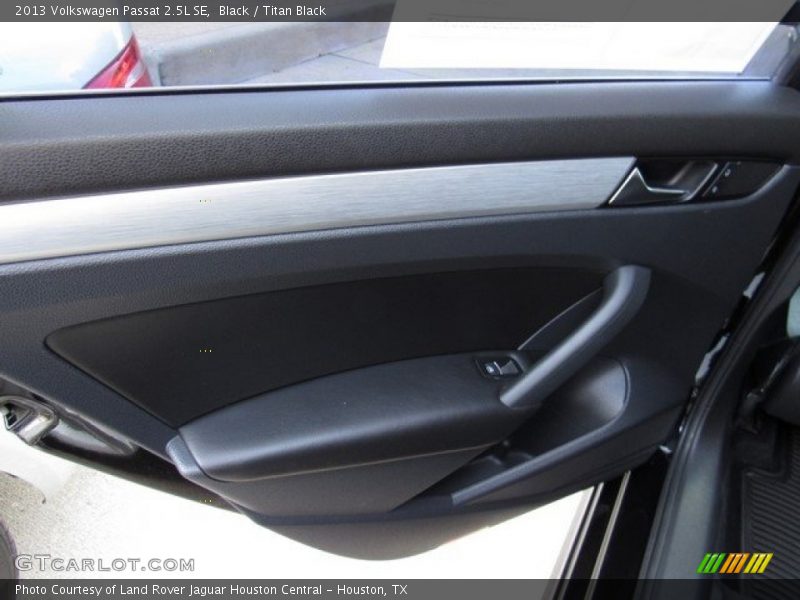 Black / Titan Black 2013 Volkswagen Passat 2.5L SE