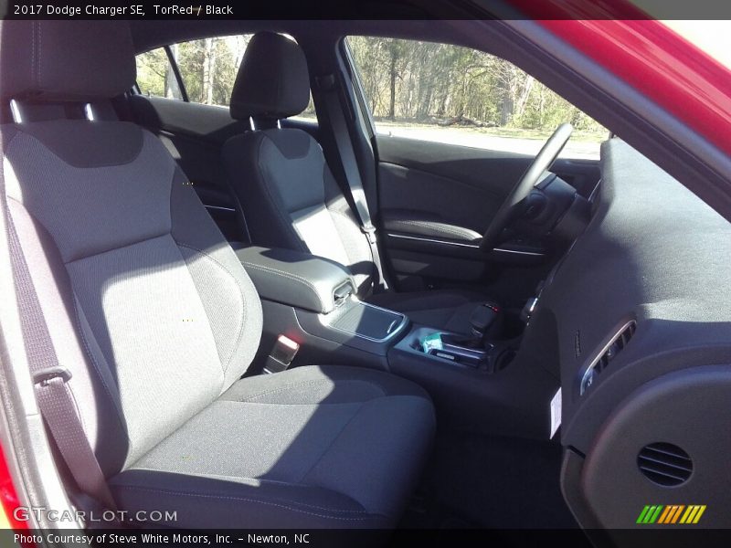 TorRed / Black 2017 Dodge Charger SE